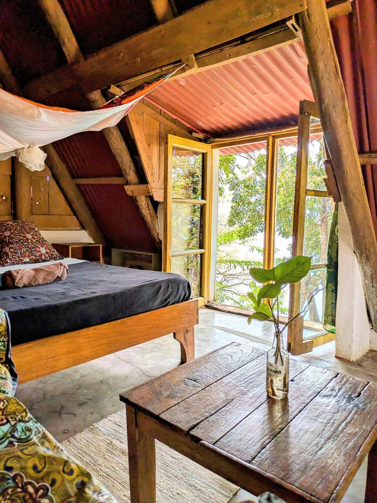 Butterfly Space- A Non-Profit Eco-Lodge Nkhata Bay Εξωτερικό φωτογραφία
